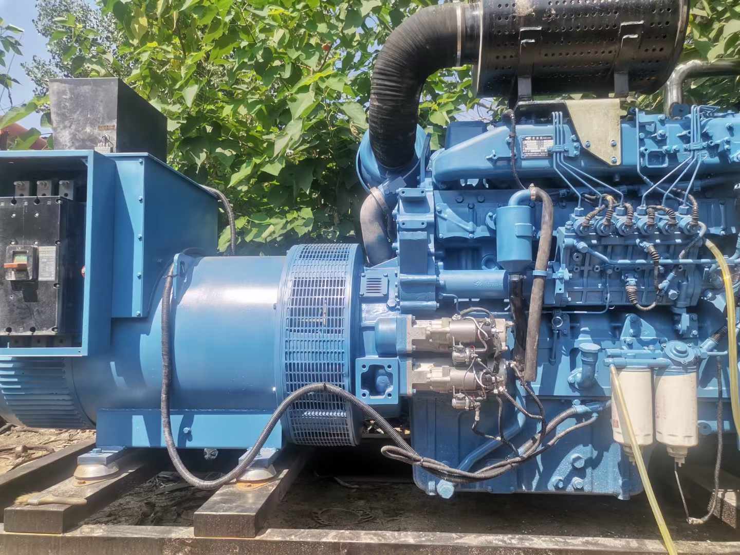 龙口详细说明降低 800kW 柴油发电机输出电流波动的方法